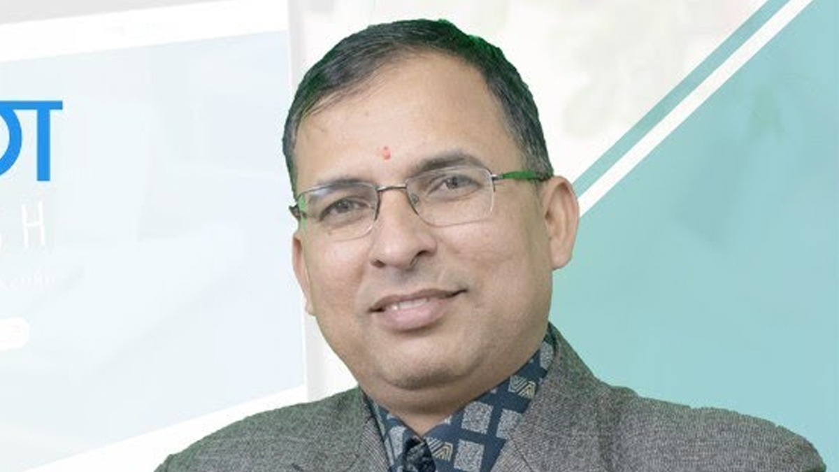 सचिव तोयानाथ अधिकारीले दिए राजीनामा