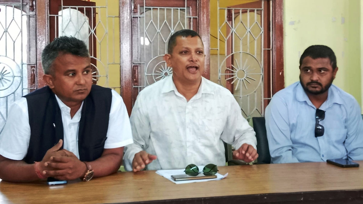 एमाले मोरङका नेता थापामाथि कारबाही, जिम्मेवारी खोसियो