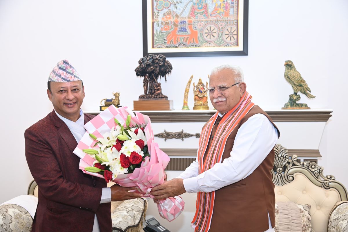 ऊर्जामन्त्री खड्का र भारतका विद्युतमन्त्री खट्टरबीच भेट