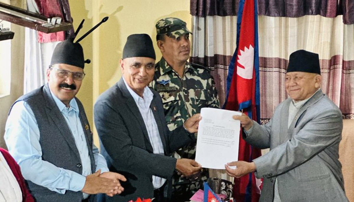 कर्णाली एमाले संसदीय दलका नेता कँडेलद्वारा मुख्यमन्त्रीमा दाबी पेस